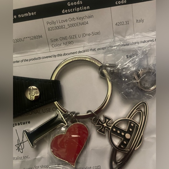 BNWT Vivienne Westwood I ❤️ 🛸 Bag Charm - Picture 3 of 7